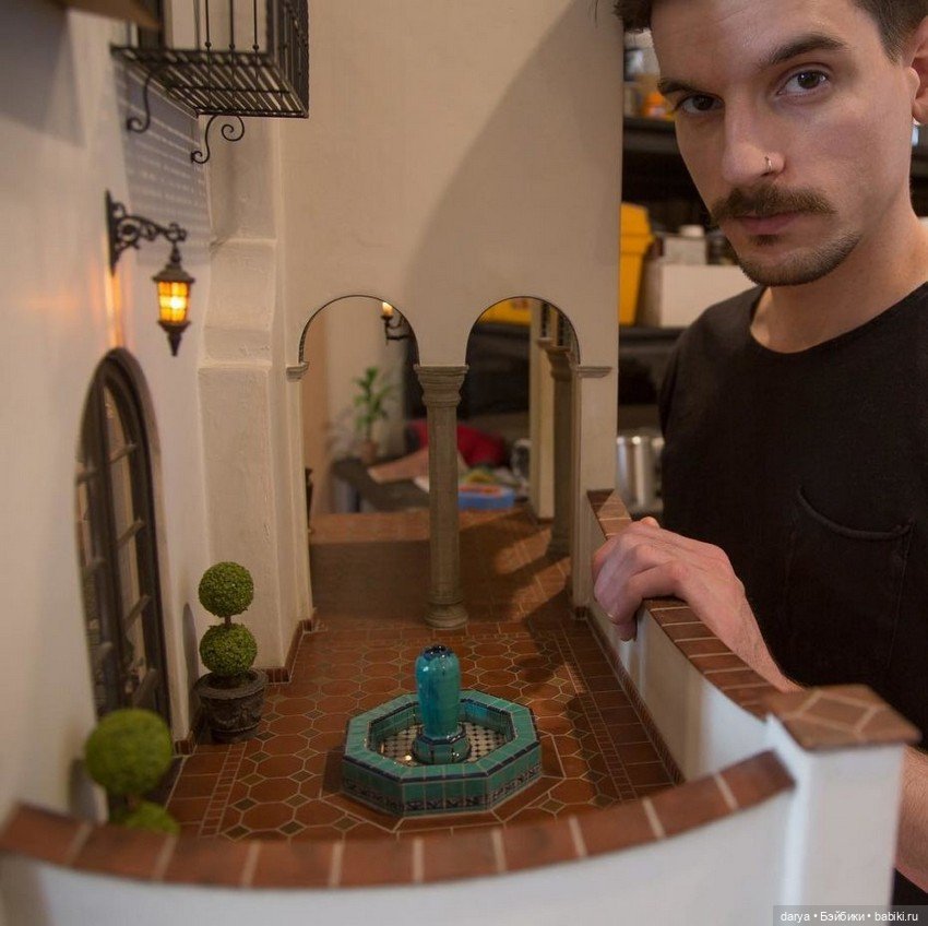 Миниатюрный мир Криса Толедо