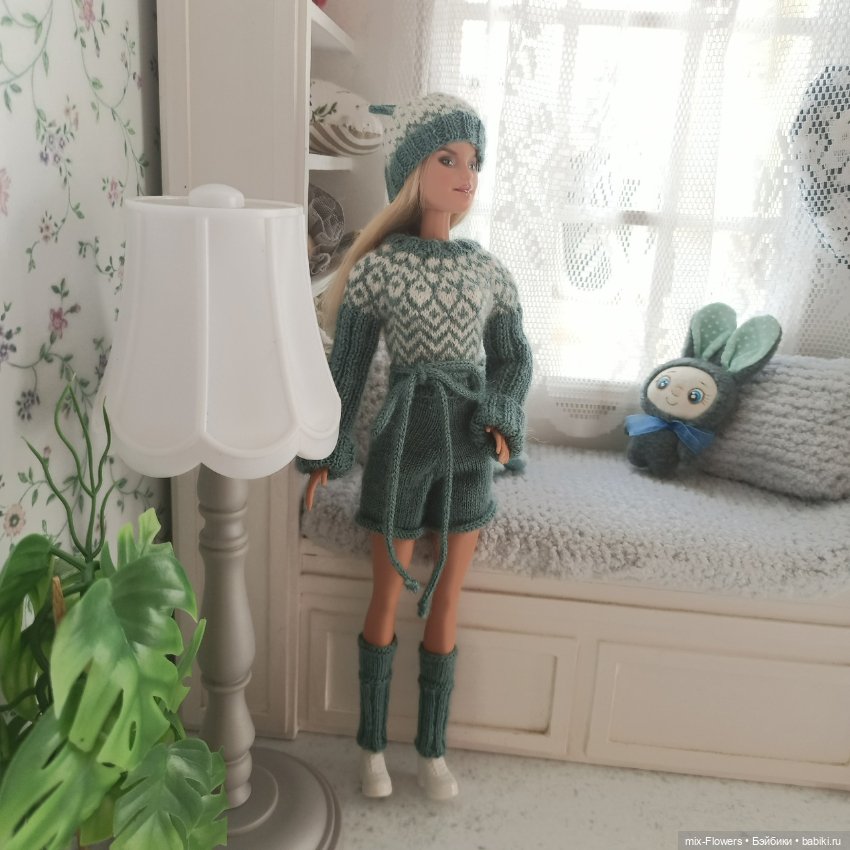 Вяжу куколкам , продолжение