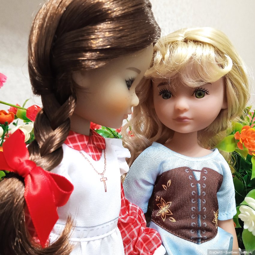 Беляночка и Розочка: среди цветов🌹🌹🌹 (фото 10)