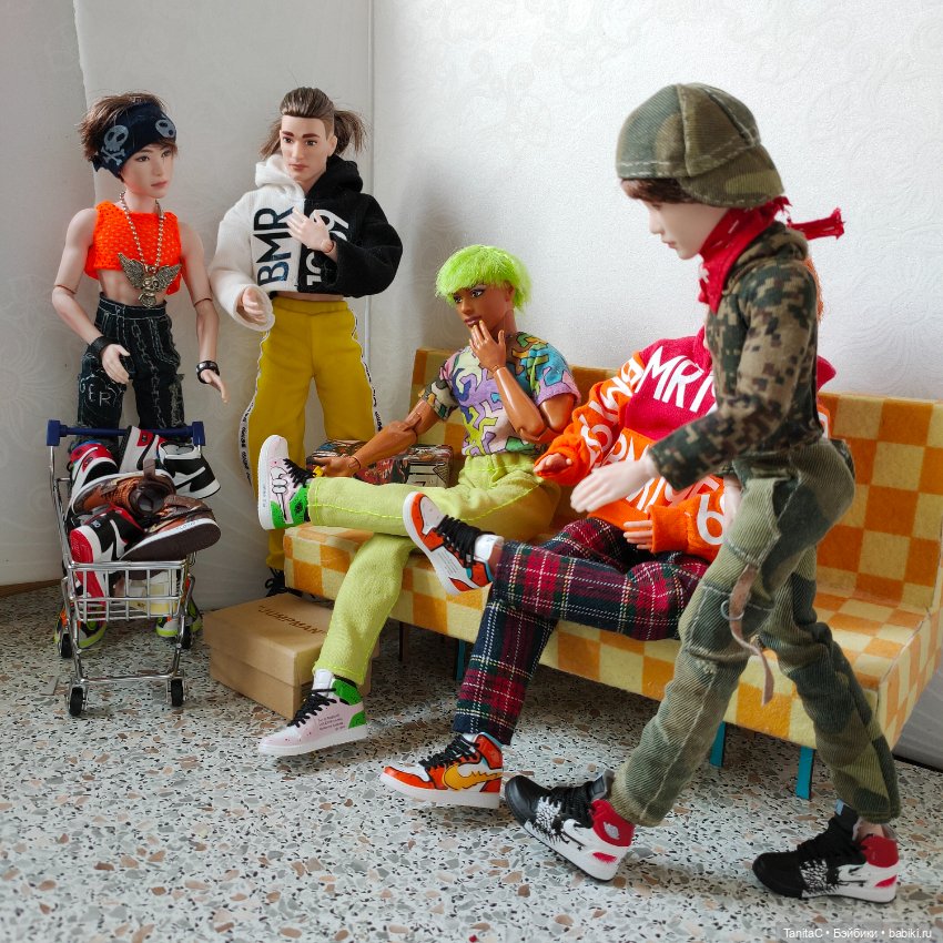 Грузовик с пряниками! (BTS + BMR + кроссы)