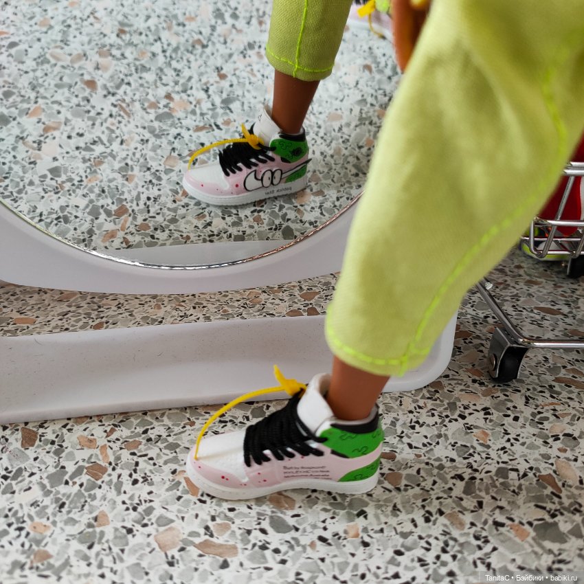 Грузовик с пряниками! (BTS + BMR + кроссы) (фото 9)