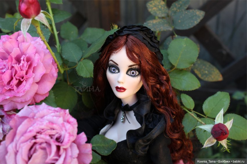 Пока ещё цветут розы — Куклы