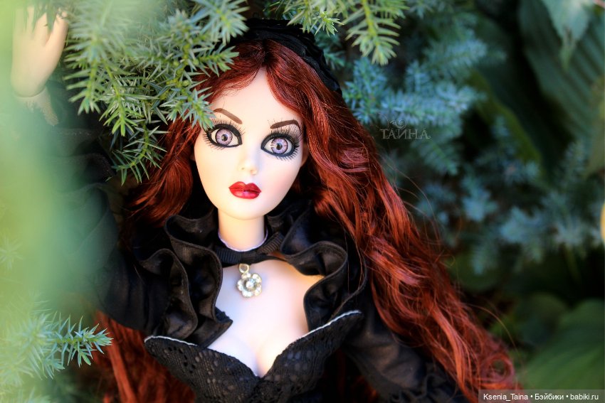 Пока ещё цветут розы — Куклы