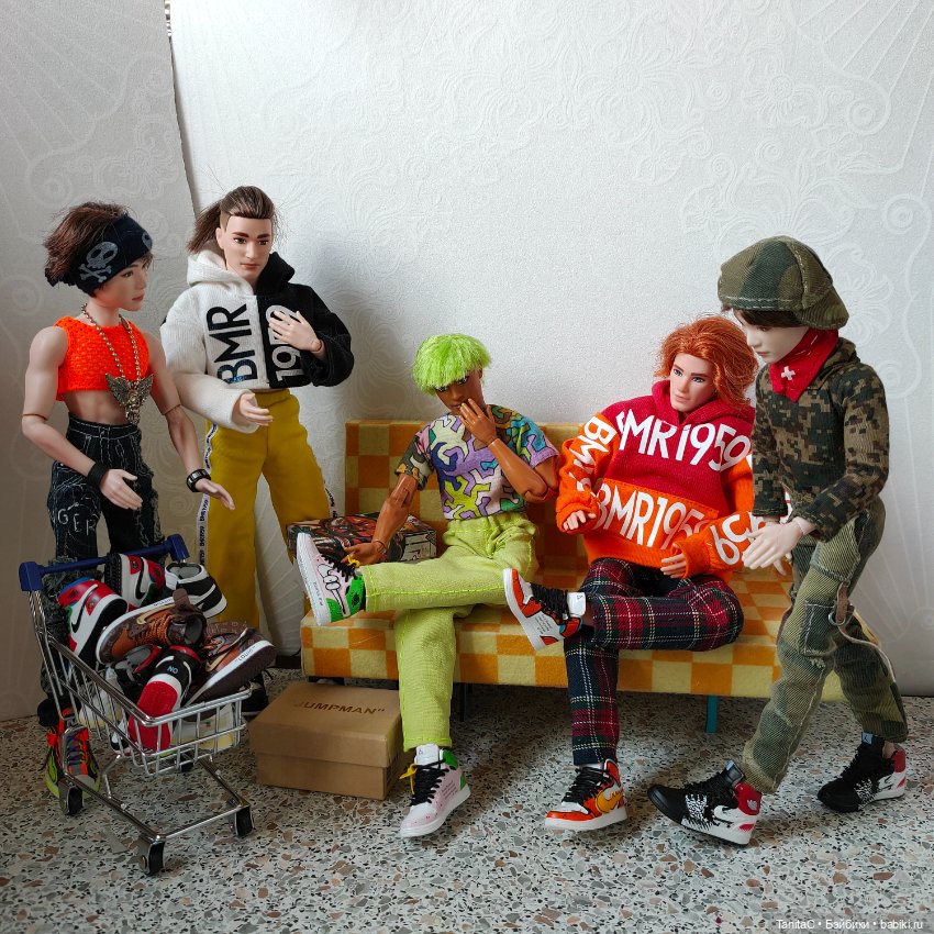 Грузовик с пряниками! (BTS + BMR + кроссы)