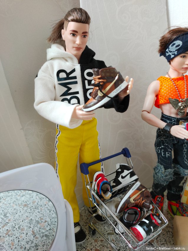 Грузовик с пряниками! (BTS + BMR + кроссы) (фото 5)