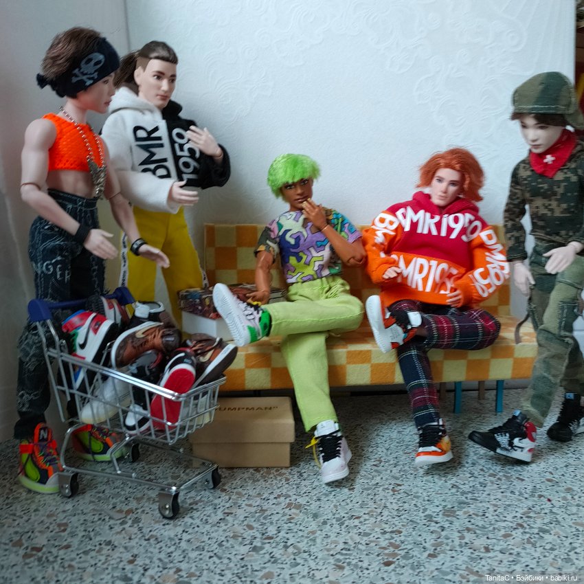 Грузовик с пряниками! (BTS + BMR + кроссы) (фото 10)