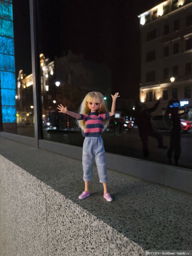 Ликка и ночная Москва — Куклы Takara Tomy (Такара): Licca (Ликка) (фото 6)
