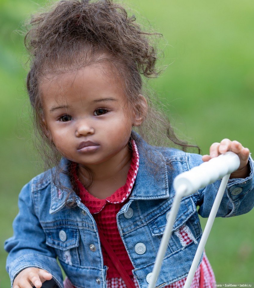 Lian скульптора Sigrid Bock