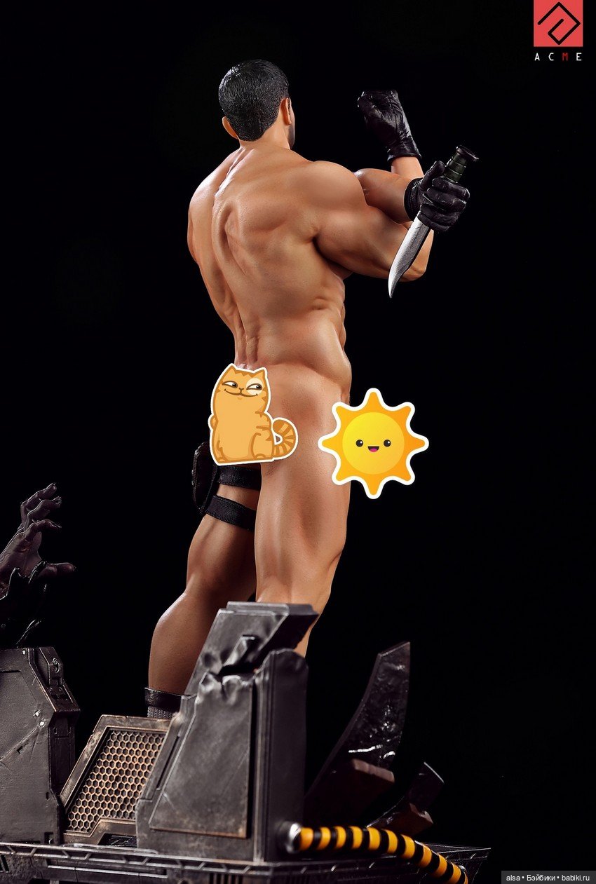 Acme Studios - статуя Криса Редфилда (фото 2)