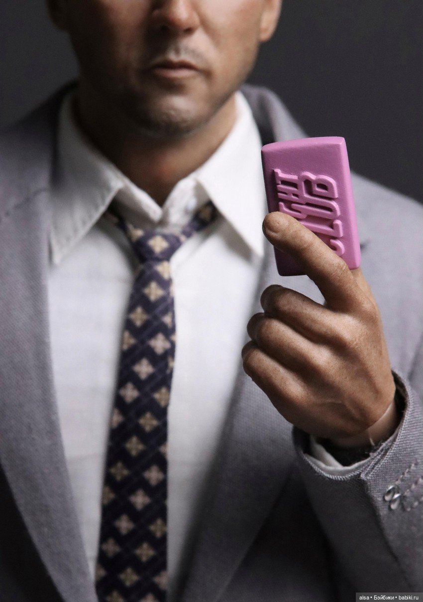 Фигурка Рассказчика из фильма «Бойцовский клуб» - Present Toys (фото 3)