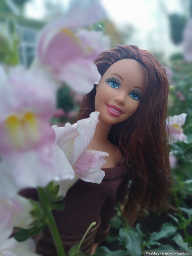 Фотомарафон "неделя одинаковых (?) кукол". День 6. Тая и Люсиль