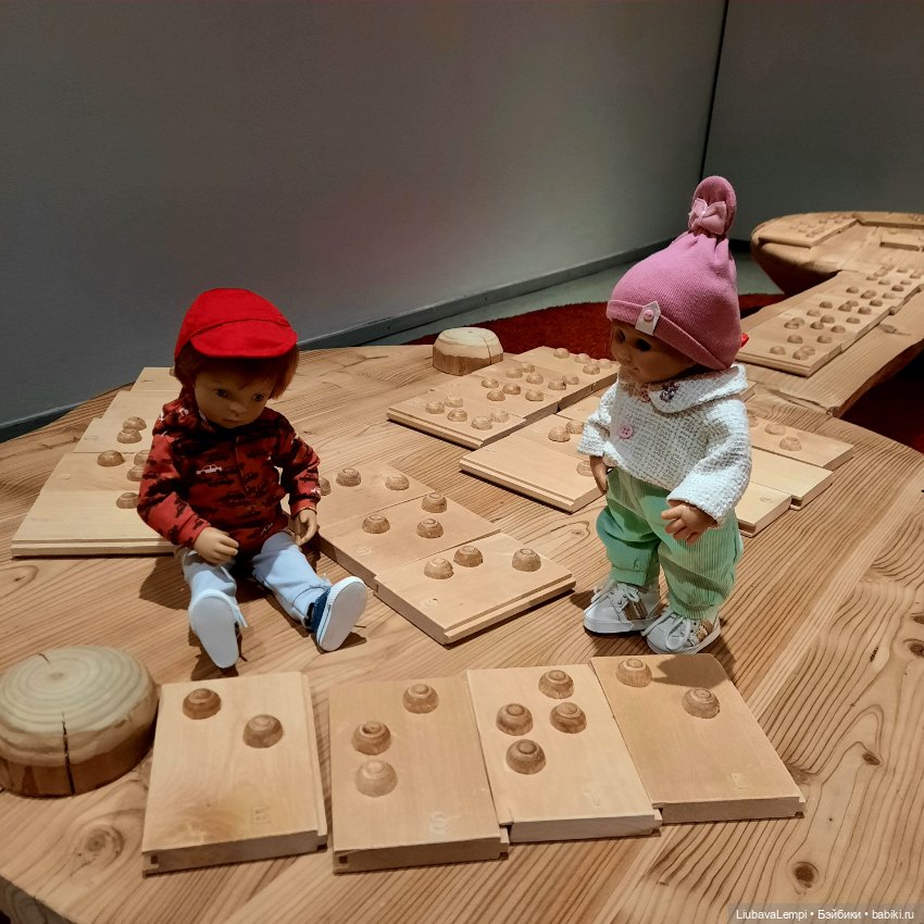 Город света или как Эмиль с Машуней по городу бродили