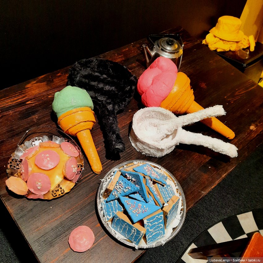 Город света или как Эмиль с Машуней по городу бродили