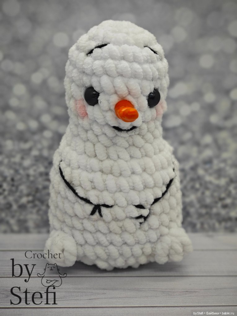 Снеговичок в шапке-ушанке