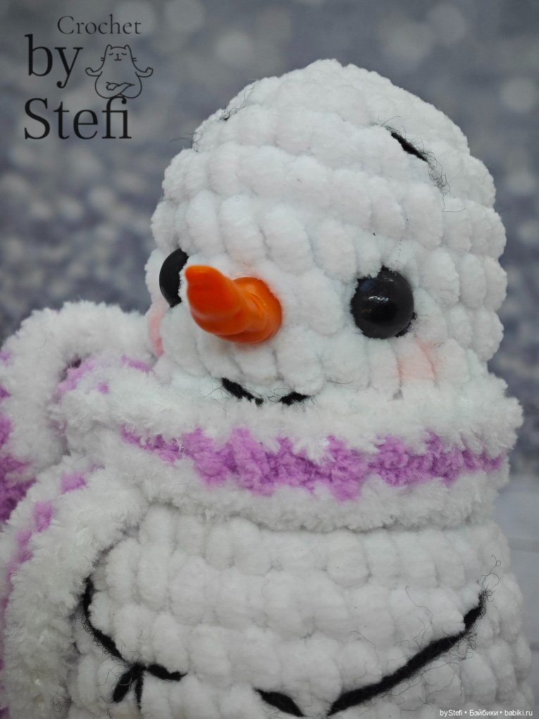 Снеговичок в шапке-ушанке