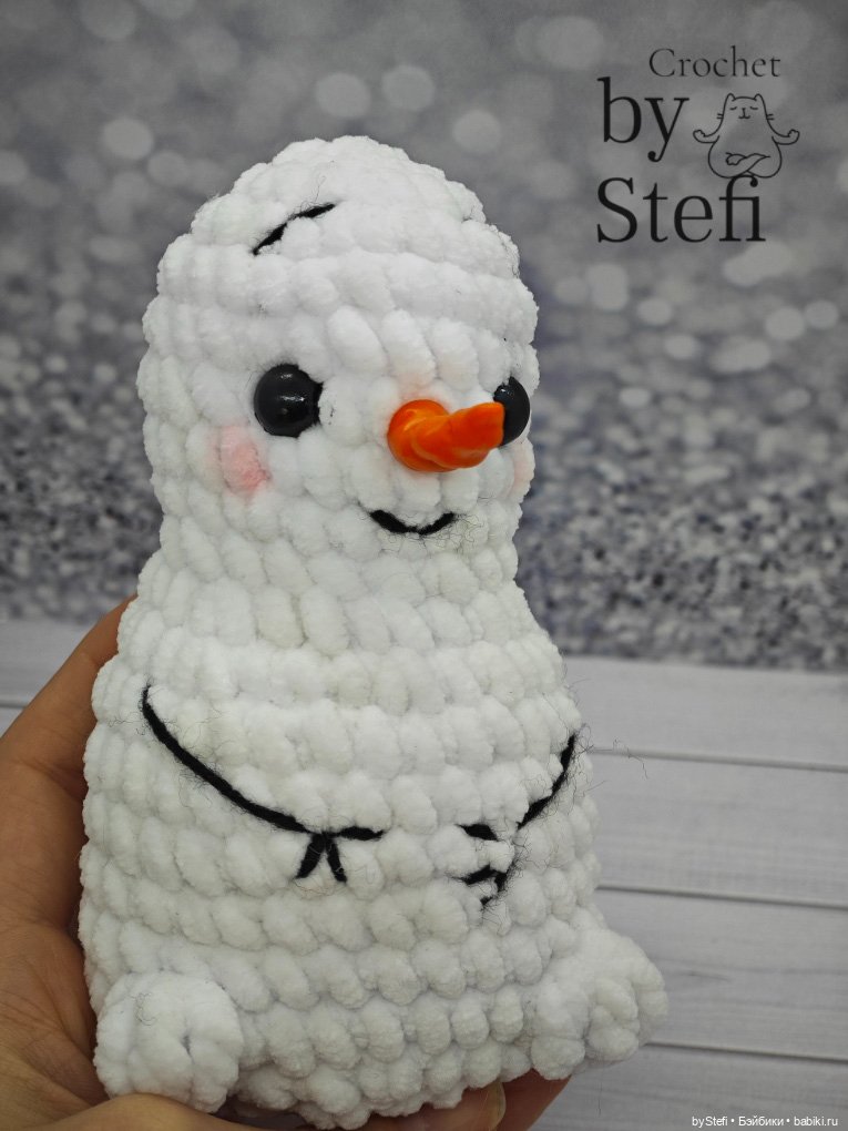 Снеговичок в шапке-ушанке