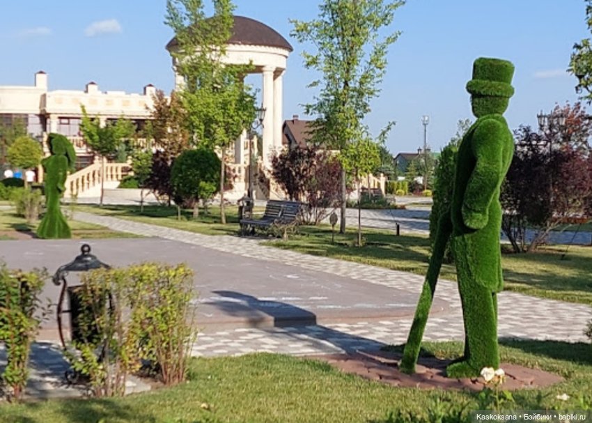 Солнце, ветер, город. Храмовый сквер