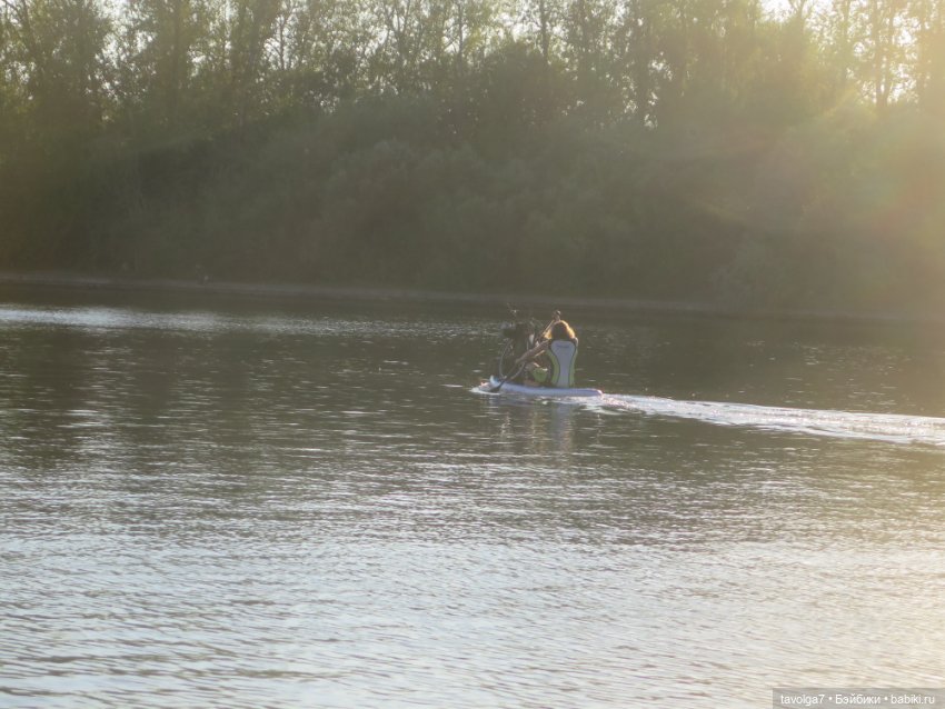 Красивая осенняя прогулка для Bratz и Ле Фрог Regal Academy (фото 9)