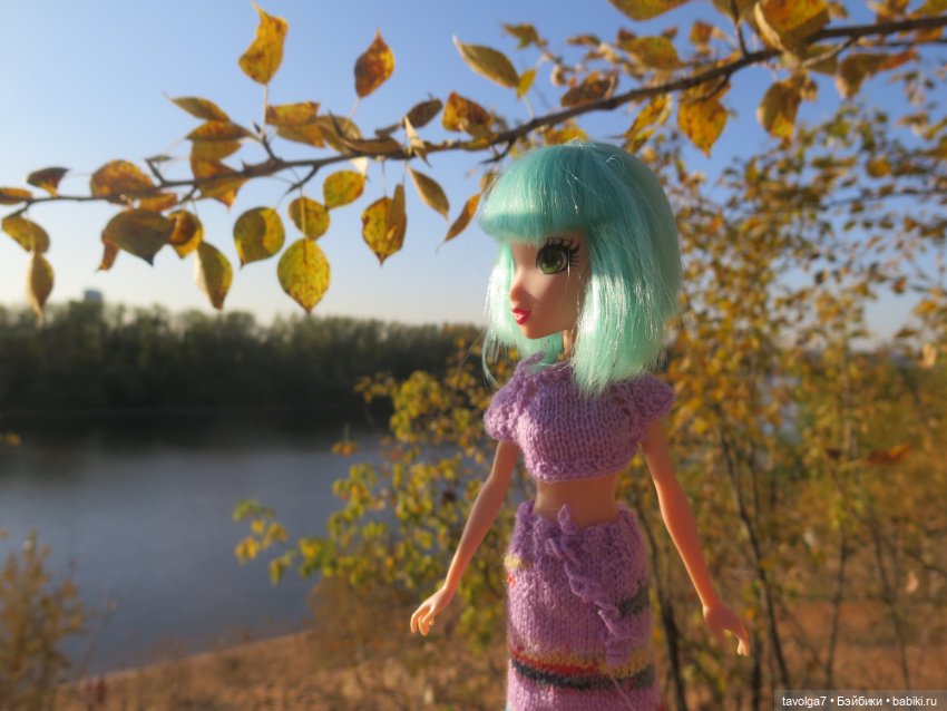 Красивая осенняя прогулка для Bratz и Ле Фрог Regal Academy (фото 5)