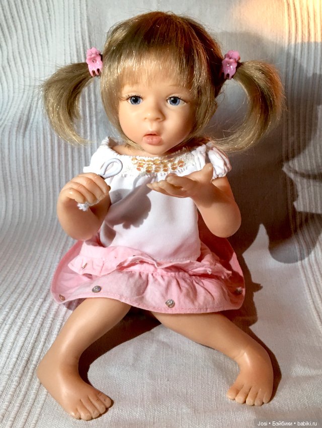 Laura Lee Wambach Маленькие шедевры Carly, Tara, Zoya, Elli и Winnie