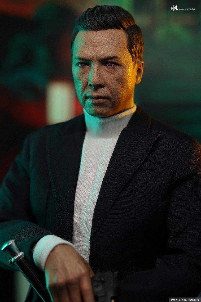 Фигурка Каина - Hot Toys — Коллекционные фигурки Hot Toys (Хот Тойс) 1:6: фото (фото 3)