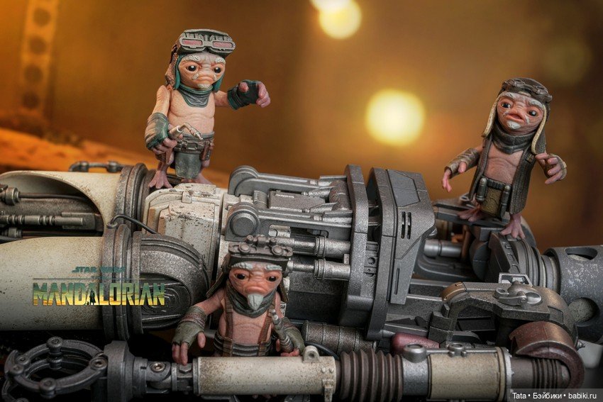 Фигурка дроида IG-12 - Hot Toys (фото 5)