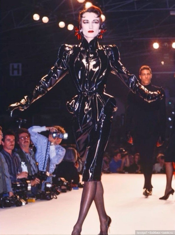 Натуральная кожа в моде 1980х (фото 9)