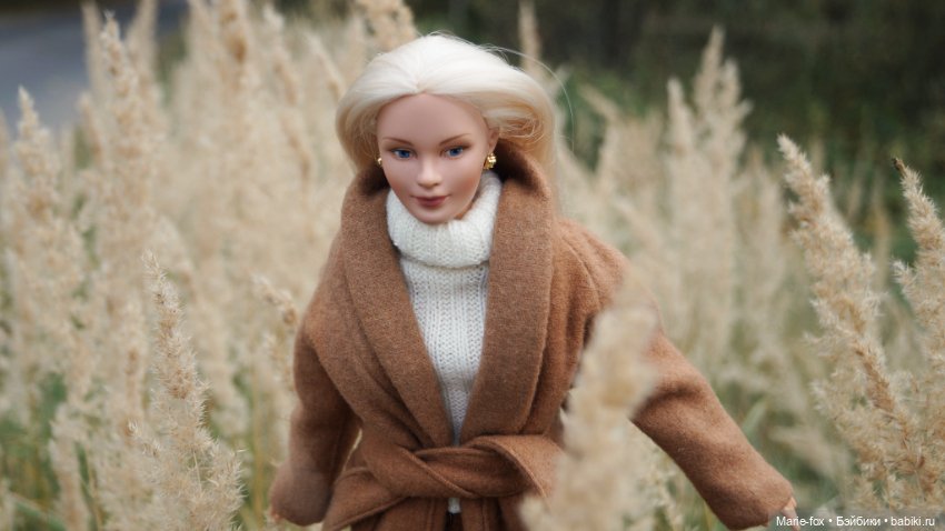 Закружилась листва золотая в розоватой воде на пруду