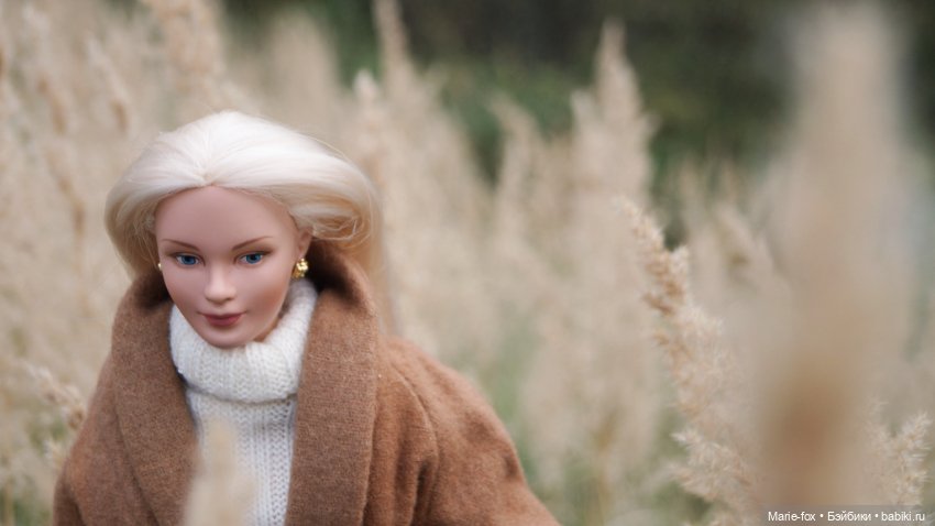 Закружилась листва золотая в розоватой воде на пруду