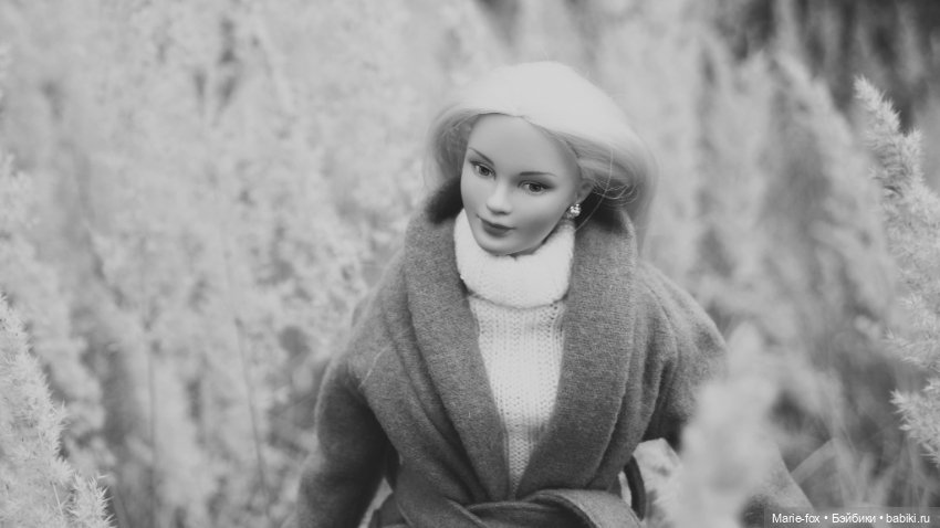 Закружилась листва золотая в розоватой воде на пруду