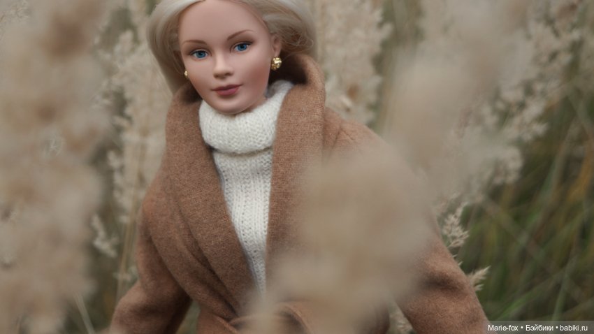 Закружилась листва золотая в розоватой воде на пруду