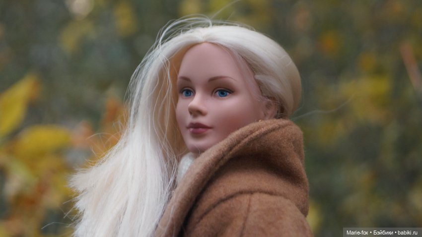 Закружилась листва золотая в розоватой воде на пруду