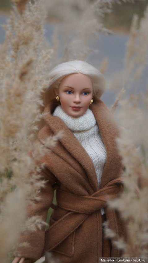 Закружилась листва золотая в розоватой воде на пруду