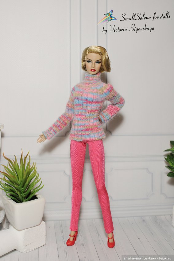 Мои вязанные свитера и не только, что отправилось в Москву на выставку на Тишинке