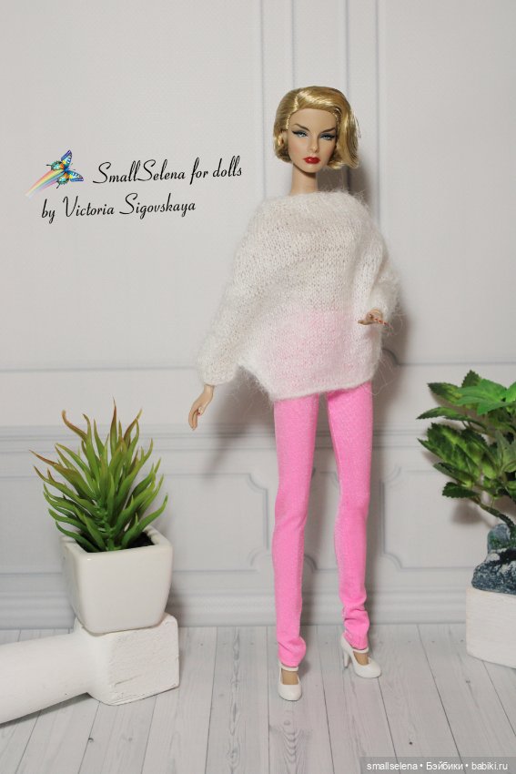 Мои вязанные свитера и не только, что отправилось в Москву на выставку на Тишинке