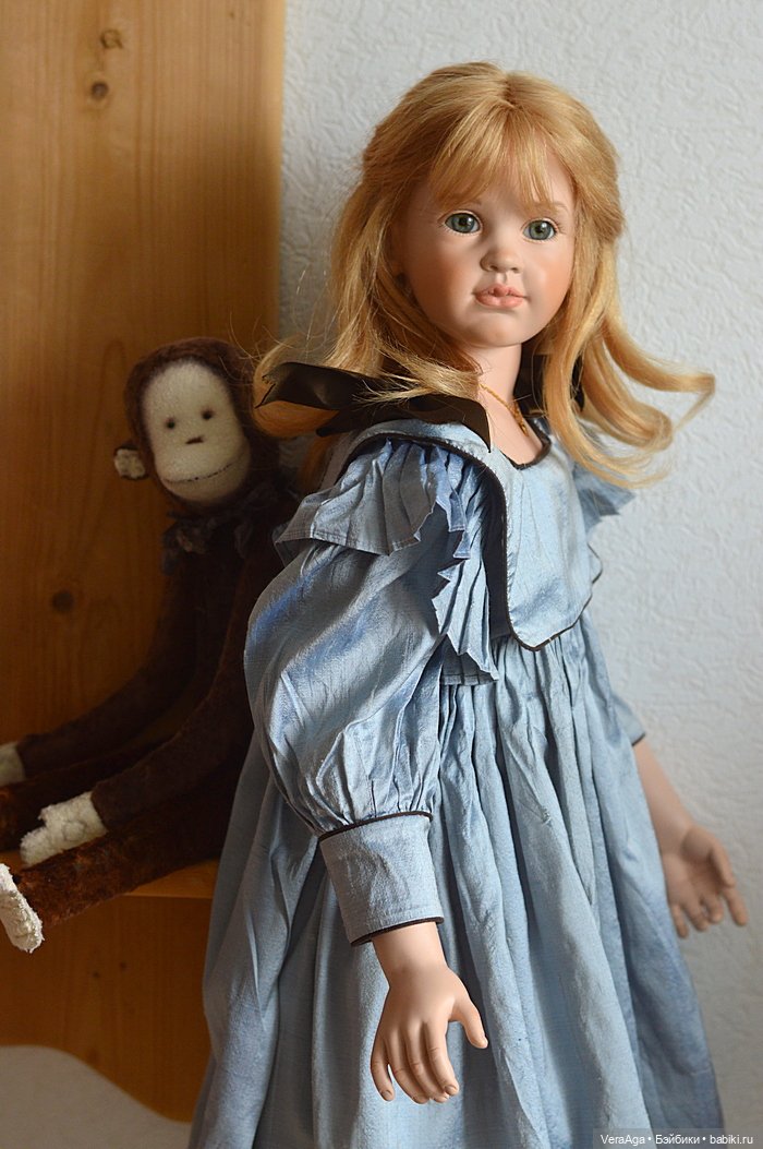 Девочка с золотыми волосами и её обезьянка (фото 8)