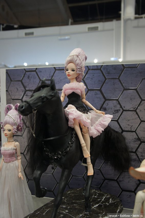 Осенний бал кукол в Москве. Октябрь 2024. Фото репортаж с выставки. Часть 2