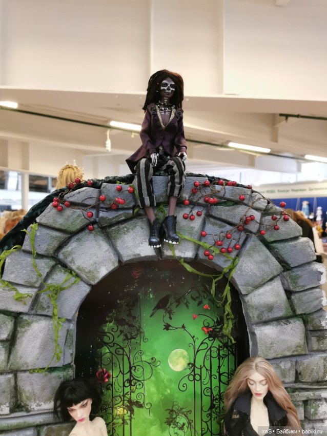 Куклы на Тишинке, осень 2024