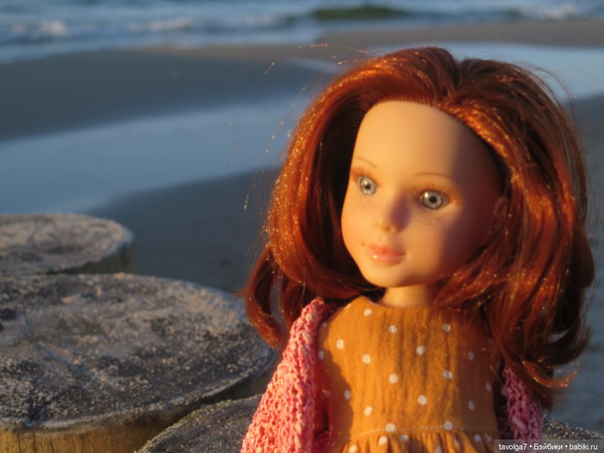 Арина "Огонёк" у моря — Российские куклы Весна