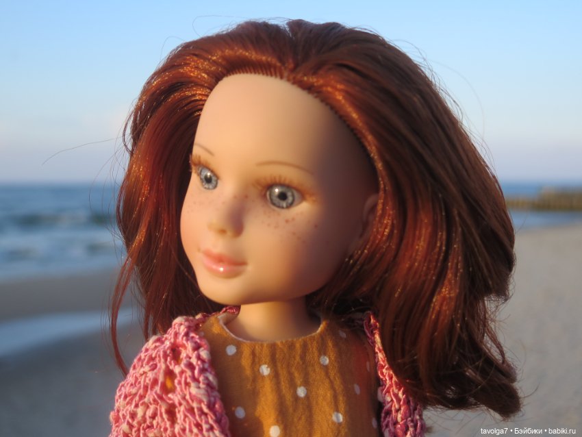 Арина "Огонёк" у моря — Российские куклы Весна