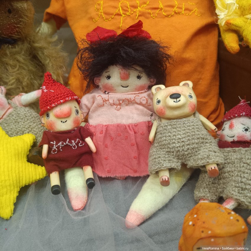 Выставка на Тишинке 2024 Осенний бал , часть четвёртая