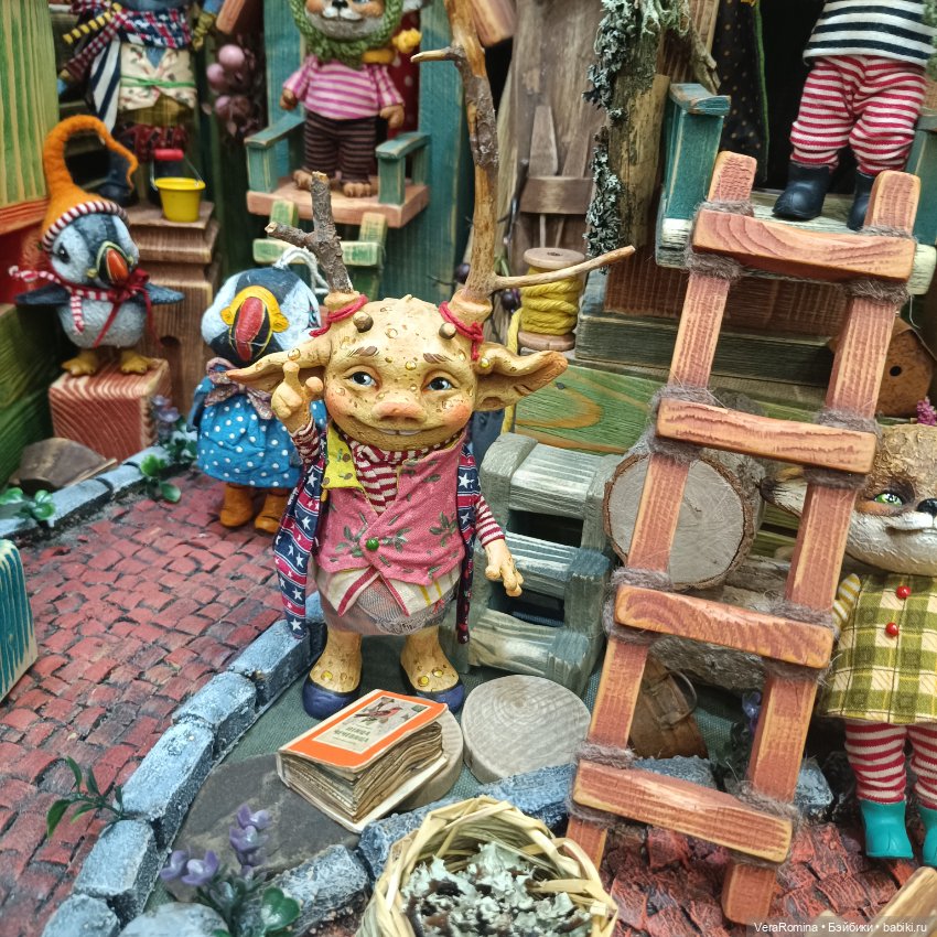 Выставка на Тишинке 2024 , Осенний бал, часть третья