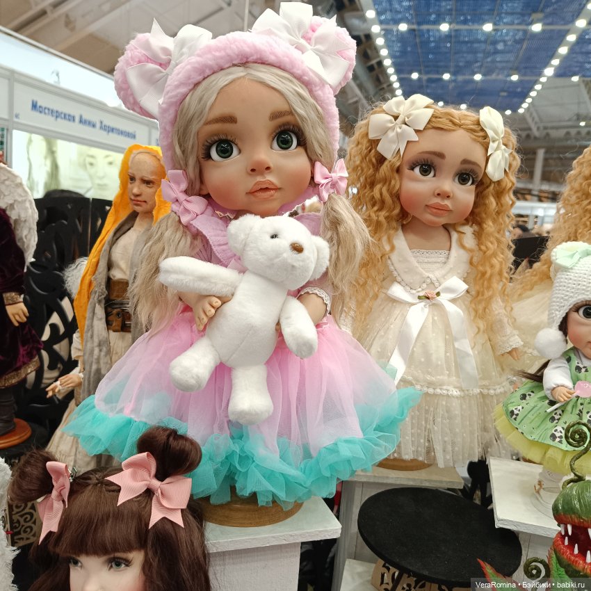 Выставка на Тишинке 2024 , Осенний бал, часть третья