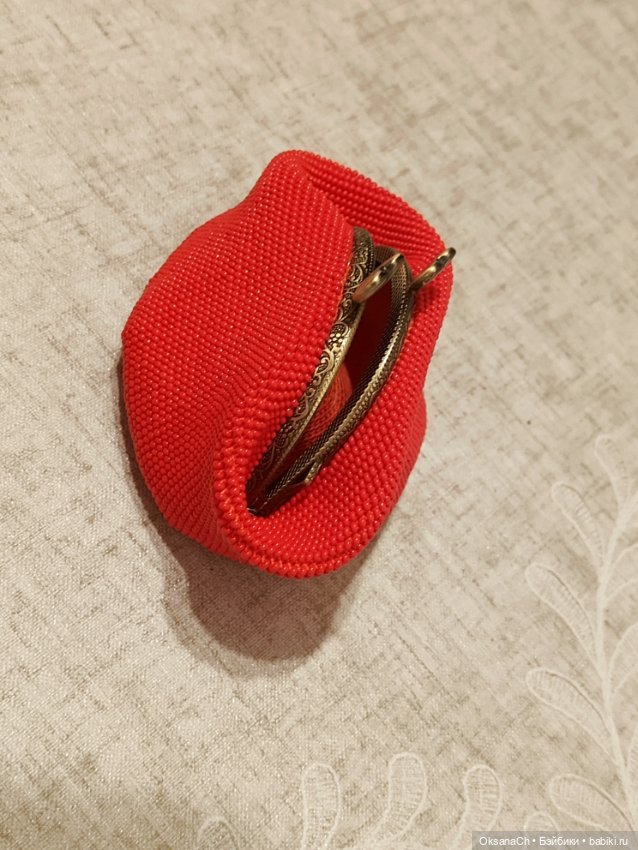 Алый - цвет движения вперед (фото 5)