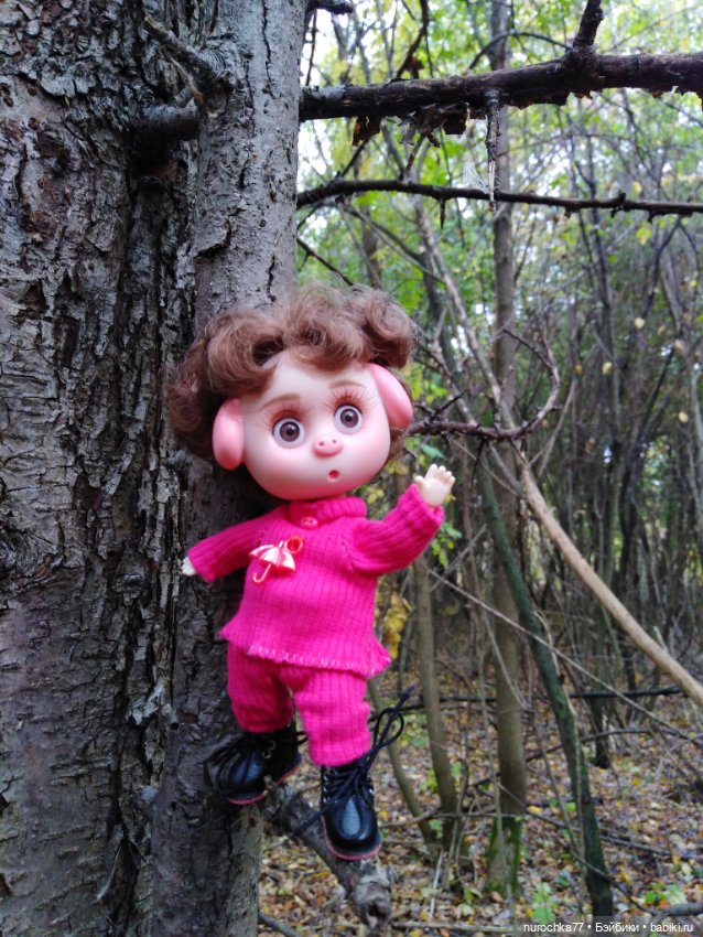 Про Нафочку. Прогулка в лесу