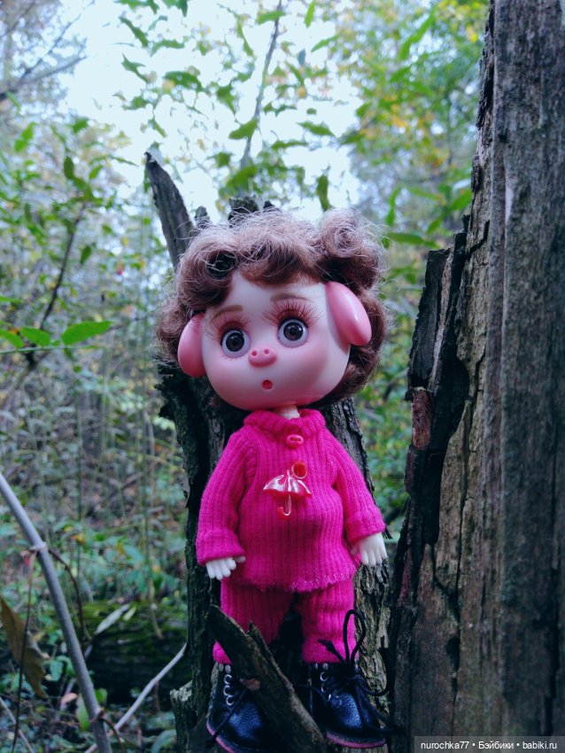 Про Нафочку. Прогулка в лесу