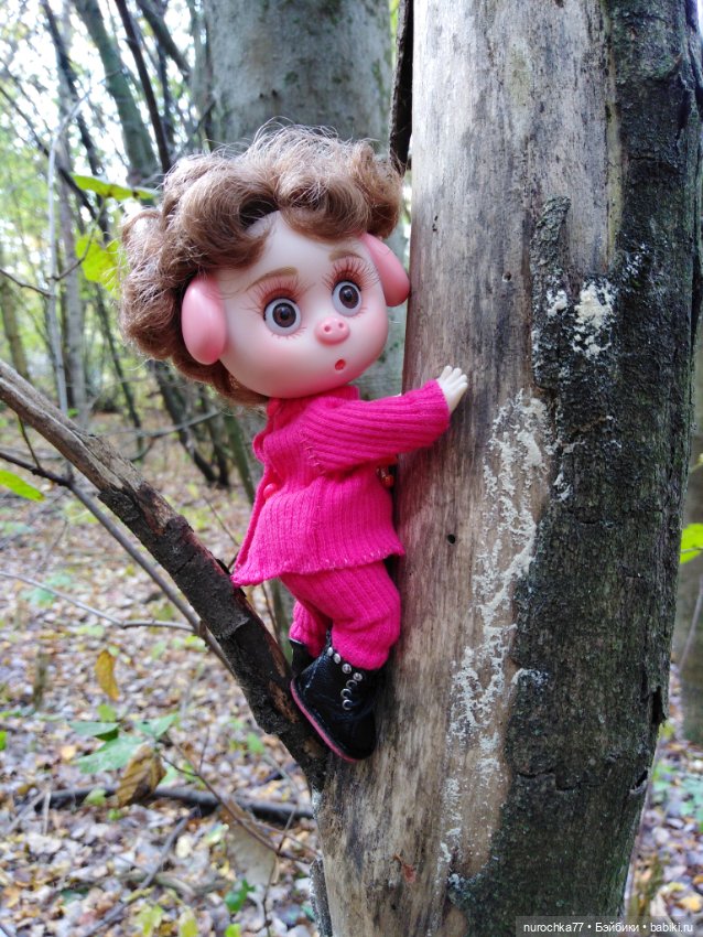 Про Нафочку. Прогулка в лесу