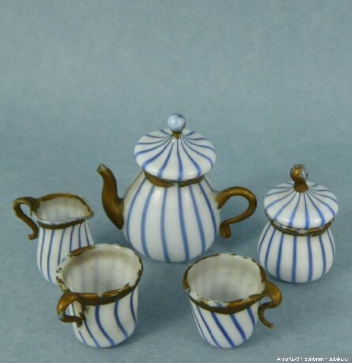 Антикварные кукольные сервизы из стекла (фото 2)