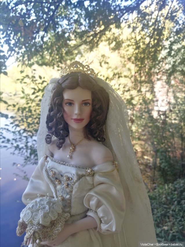 Зимняя невеста Александра октябрьским днём (фото 3)