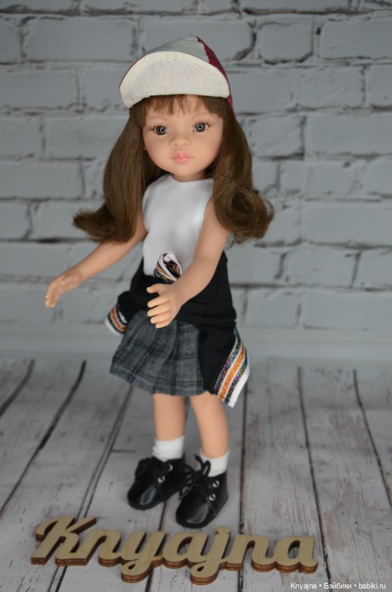 Разные аутфиты Паола Рейна - как смотрятся на других куколках